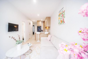 Brand new beautiful townhouse with two bedrooms and free parking